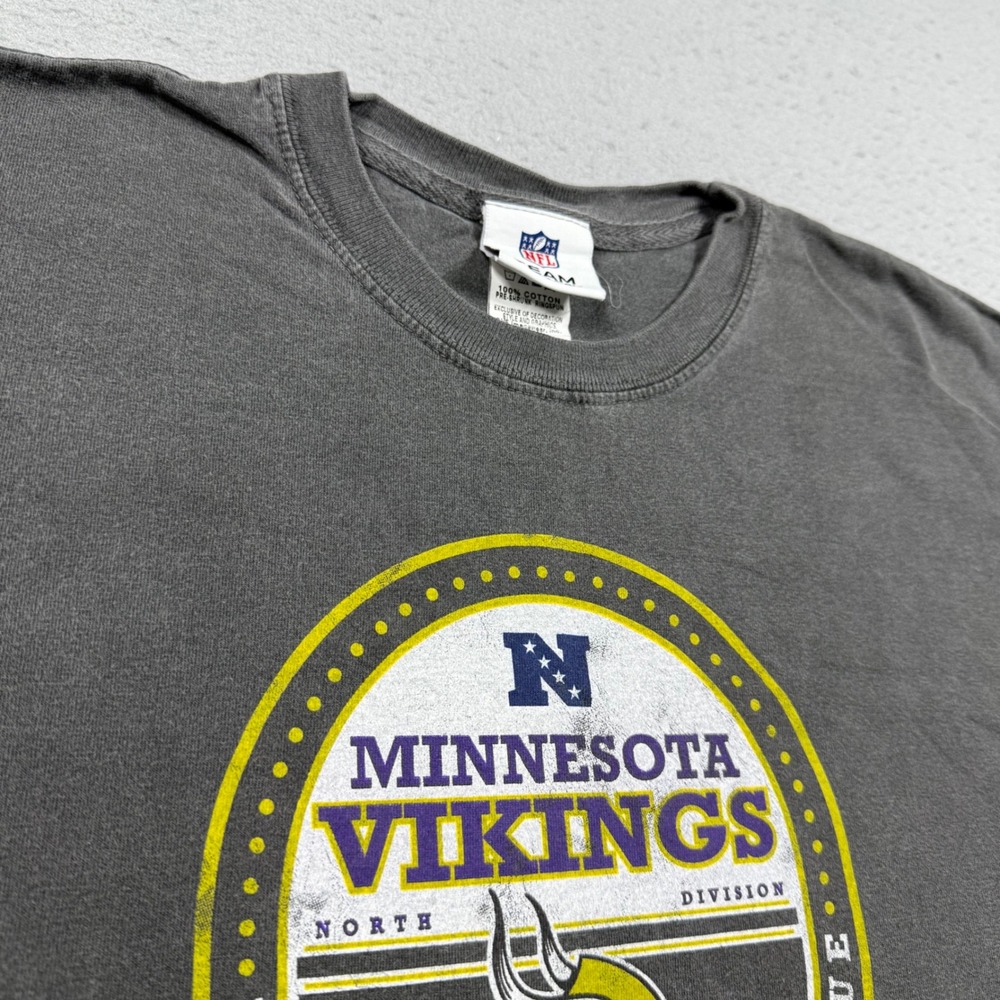 NFL Team Apparel Minnesota Vikings T-Shirt Charcoal Gray Graphic Tee Mens L